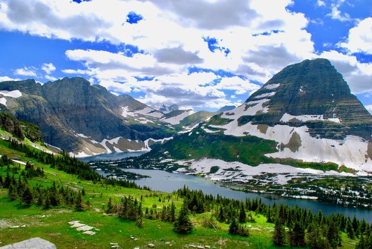 Bearhat Mountain and Hidden Lake