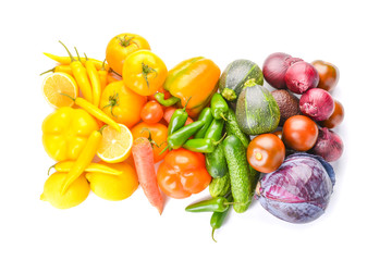 Obraz na płótnie Canvas Assortment of fresh vegetables on white background