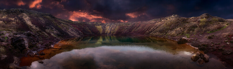 Kerio crater lake in Iceland © Joan Vadell