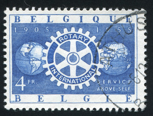 gear and globe
