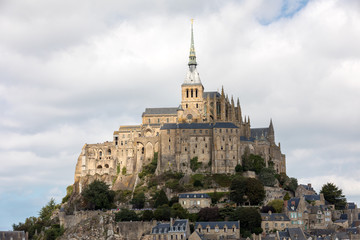 Obraz premium Le Mont-Saint-Michel, island with the famous abbey, Normandy, France