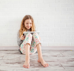 Child with tablet