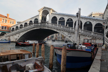 Fototapeta na wymiar Le pont Rialto à Venise
