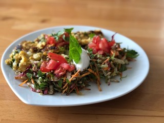 salad with tomatoes and feta cheese