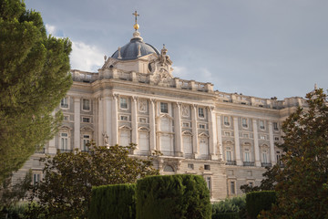 Fototapeta premium Fachada principal del palacio real de Madrid