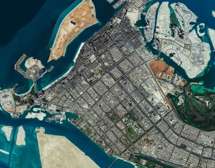Zelfklevend Fotobehang Satellietbeeld met hoge resolutie van Abu Dhabi, VAE (geïsoleerde beelden van de VAE. Elementen van dit beeld geleverd door NASA) © Satellite Stocks