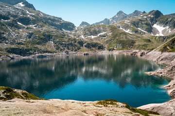 Naklejka na ściany i meble Artouste lake at 1997 meters high surrounded by mountains. France