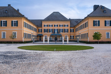 Fototapeta na wymiar Schloss Johannisberg im Rheingau/Deutschland