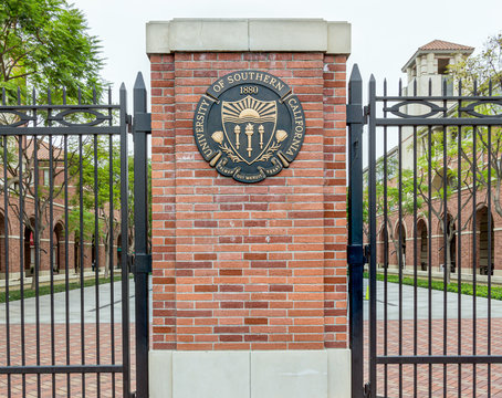 Entrance To The University Of Southern California