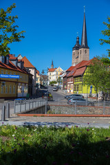 Stadt Burg in Sachsen-Anhalt, Deutschland, Europa mit mittelalterlicher Gasse und farbigen Fassaden