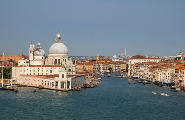 Fototapeta na wymiar Canales de Venecia
