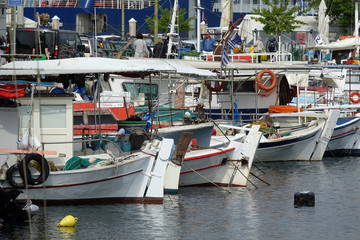 Fischerhafen in Korfu-Stadt