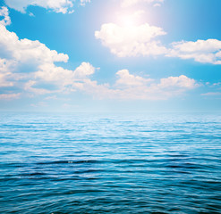 Panele Szklane Podświetlane  Piękne morze i pochmurne niebo