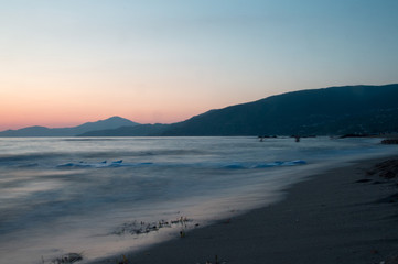 Fototapeta na wymiar Sunset at he beach