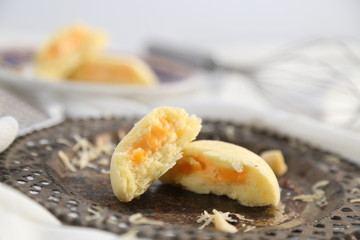 steamed buns filled with cheese