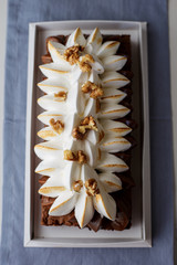 Brownie with meringue and nuts