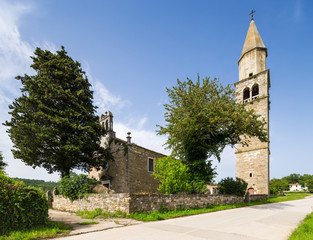 Fototapeta na wymiar old catholic church in Sterna, Istria, Croatia.