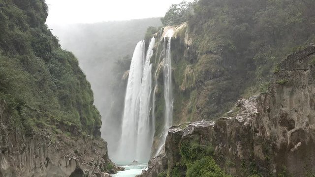 Cascada de Tamul en la Huasteca Potosina
