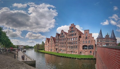 L&uuml;beck
