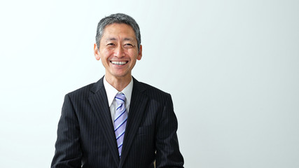 笑顔の中高年男性