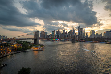 Fototapeta premium New York City evening downtown skyline 