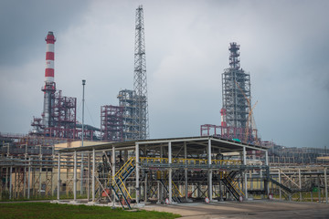 Obraz premium view of metal pipes of industrial plant outdoor 