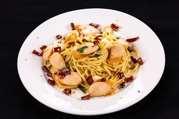 Spaghetti with sausage and chilly