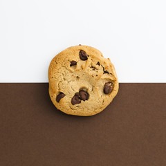 American cookie with contrasted background