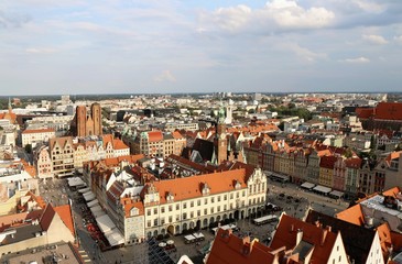 Fototapeta na wymiar wroclaw, poland, city, architecture, view, town, roof, old, cityscape, panorama, building, church, panoramic, aerial, house, roofs, street, urban, tower, 