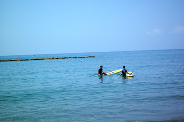 Naklejka premium young man in a kayak
