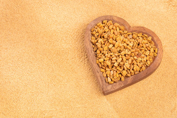 organic fenugreek seeds powder - Trigonella foenum - graecum