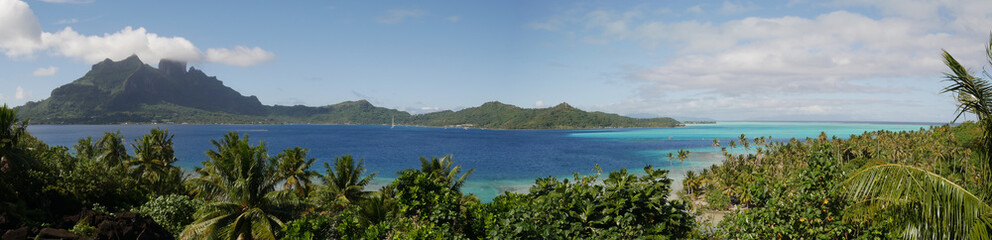 Fototapeta na wymiar Bora Bora panorama