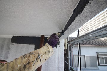 マンションを手塗りで外壁塗装