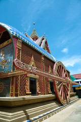 Fototapeta na wymiar prächtige Tempelanlage in Thailand