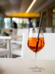 Alkoholisches Getränk in einem Restaurant