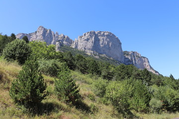 Massif montagneux "Les 3 becs" dans le d&eacute;partement de la Dr&ocirc;me - Rh&ocirc;ne Alpes - France