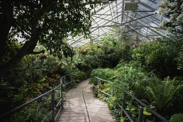 Botanical Canadian Garden