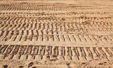 Reifenspuren, Sand, Braune Sandfläche, Schatten, Hintergrundbild, Textur
