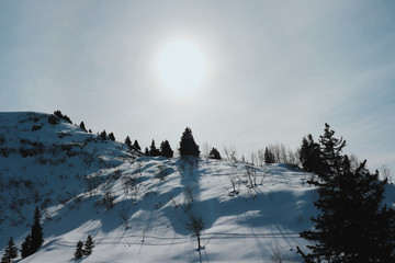 Coucher de soleil sur une montagne