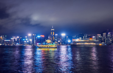 Naklejka premium Hong Kong skyline at night