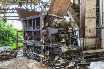 Urban exploration in an abandoned superphosphates factory