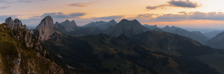 Mountain and sunset to the Gastlosen (Switzerland)