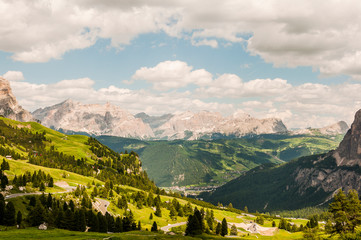 Grödner Joch, Dolomiten, Passstrasse, Bergstrasse, Berge, Bergbahn, Südtirol, Sommer, Italien