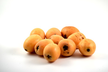 Nèfles jaunes du Japon .