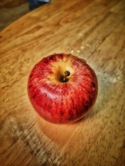 awesome closeup of gala apples on desk