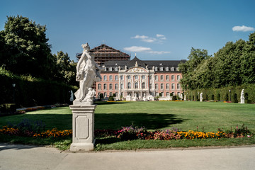 Statue du palais