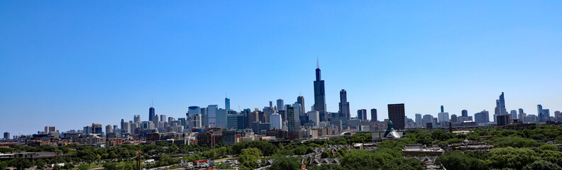 Fototapeta na wymiar The Chicago skyline.