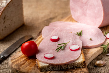 ham sandwich with radish