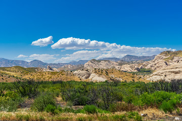 Fototapeta na wymiar Mormon Rock area in the San Bernardino National Forest in California