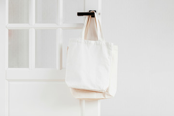 White eco bag mockup. Blank Shopping sack with copy space. Canvas tote bag. Eco friendly / Zero...